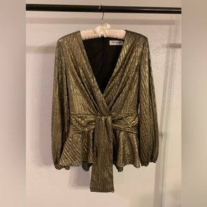 NEW without Tags Impressions Metallic Gold Long Sleeve dressy Peplum Blouse